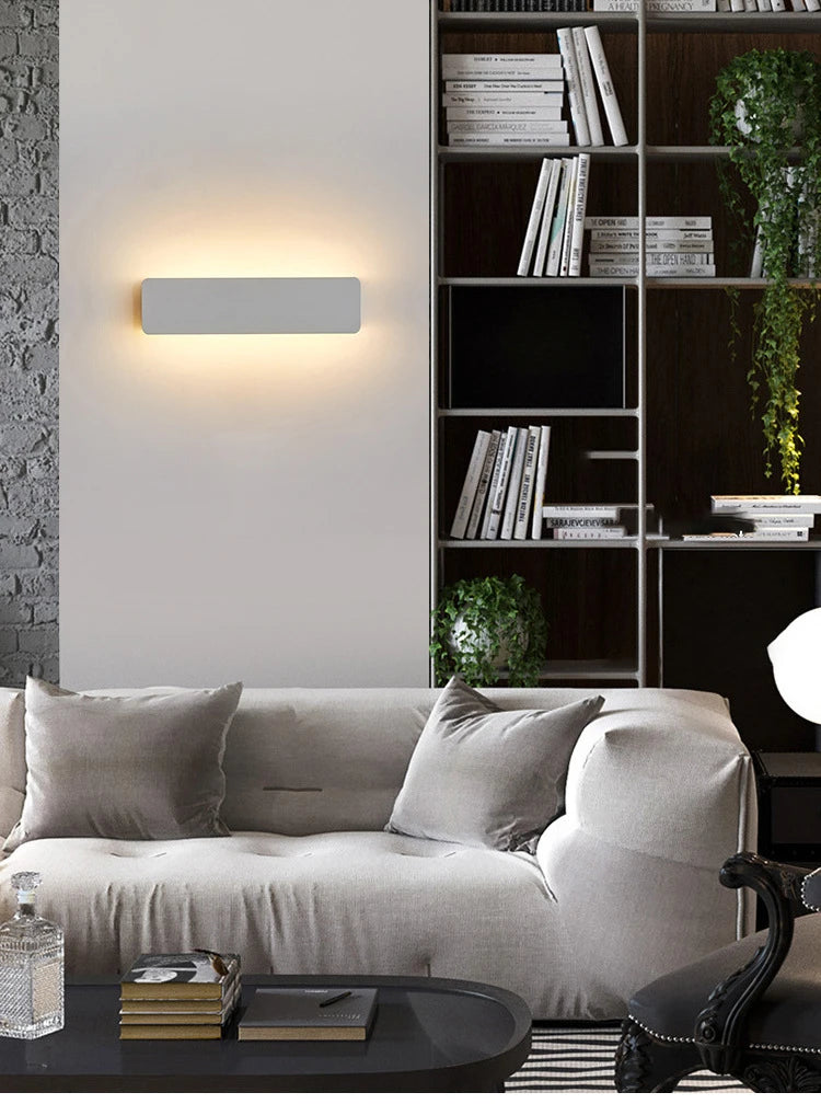 Adjustable LED Wall Light