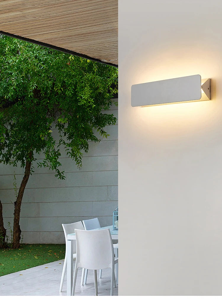 Adjustable LED Wall Light